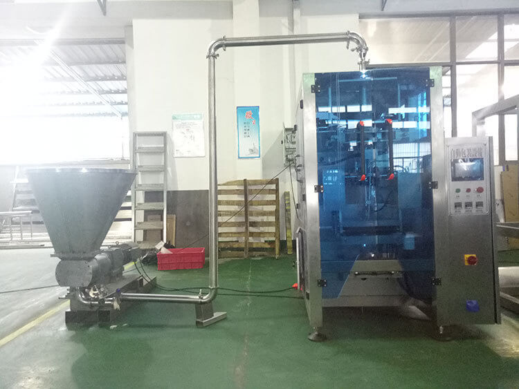 Vertical Liquid Form Fill Seal Machine