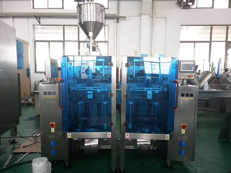 Vertical Liquid Form Fill Seal Machine