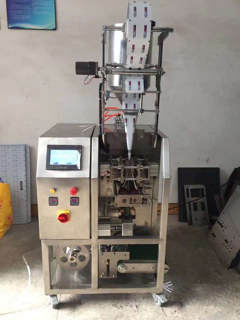 Automatic Irregular Shaped Bag Packing Machine For Liquid